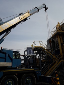 Работа автокрана Demag AC 70