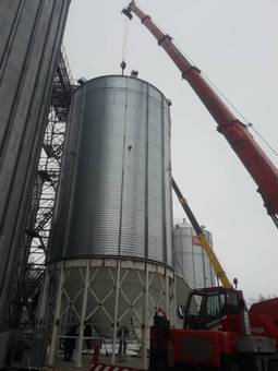 Аренда автокрана Demag в Киевской области