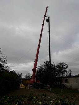 Автокран DEMAG AC-40 City на стройке